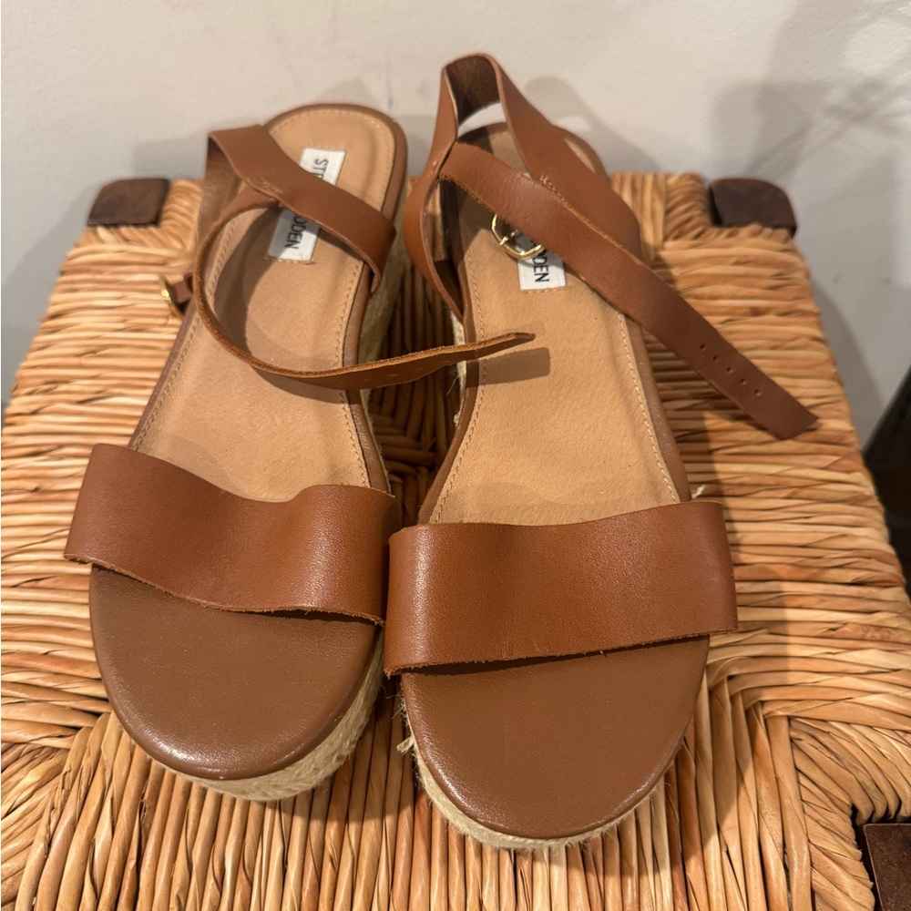 Steve Madden Tan Leather Sandals size 9.5